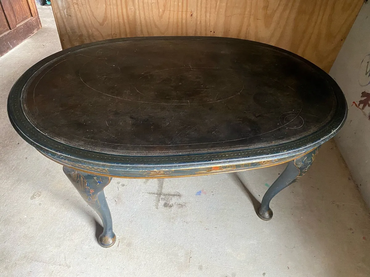 Antique Hand-Painted chinoiserio table & 4 tables - Image 4