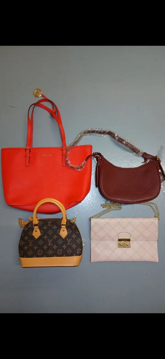 Used clothes - Image 1