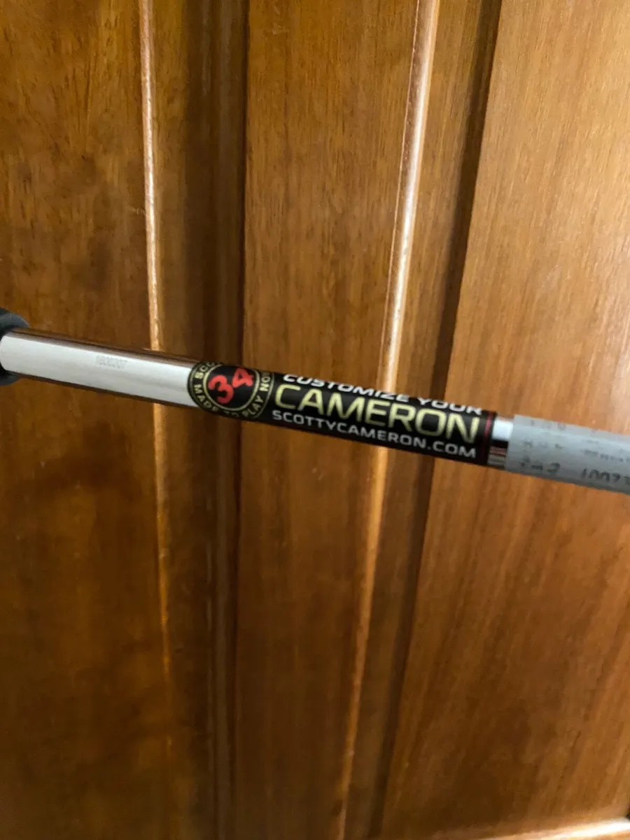 Scotty Cameron 34 inch Select Fastback As New - Image 2
