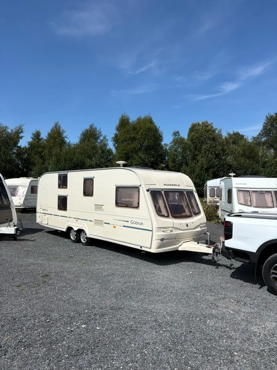Avondale 6 berth fixed Bunkbed caravan - Image 1