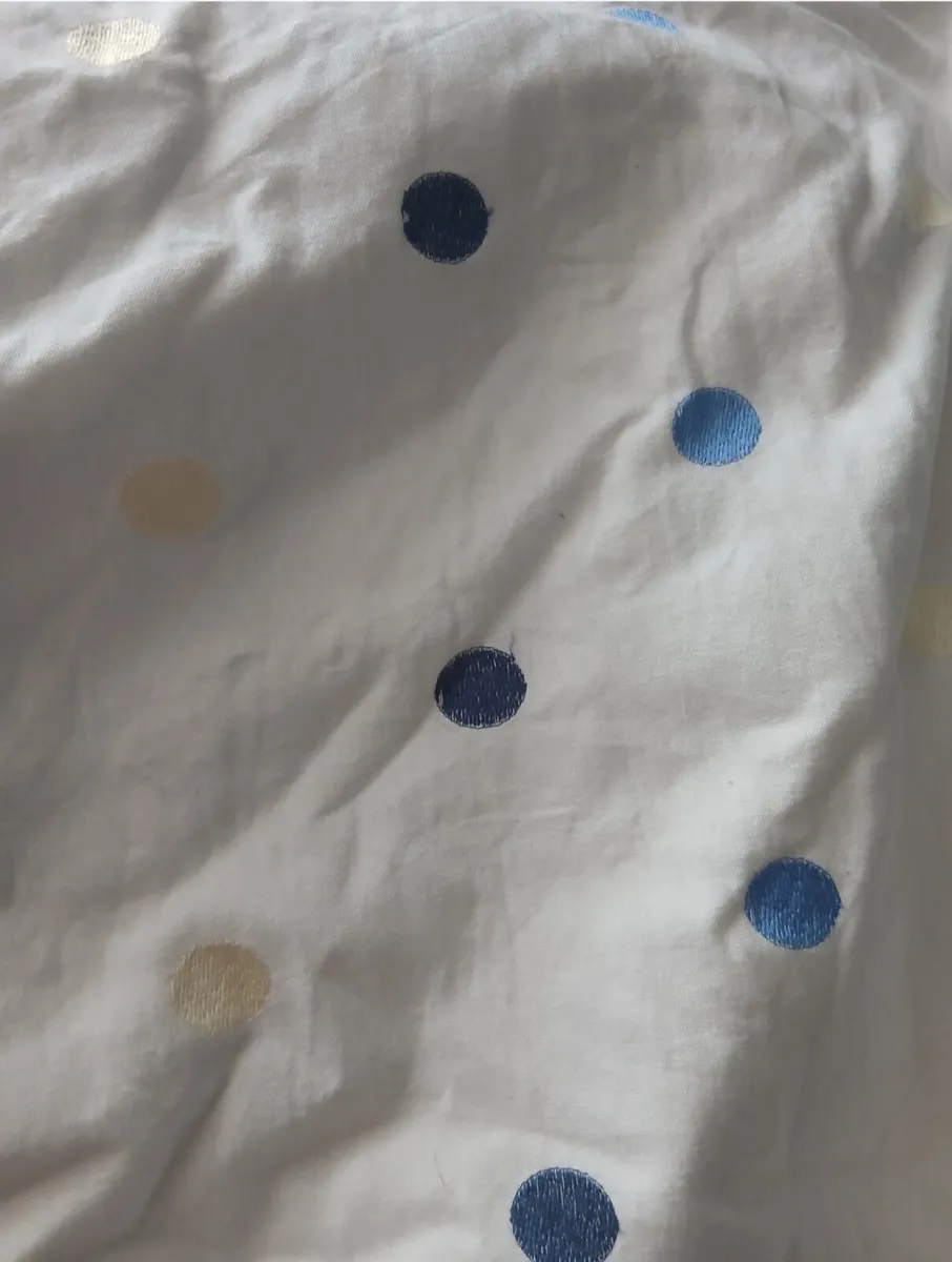 Curtains - Image 3
