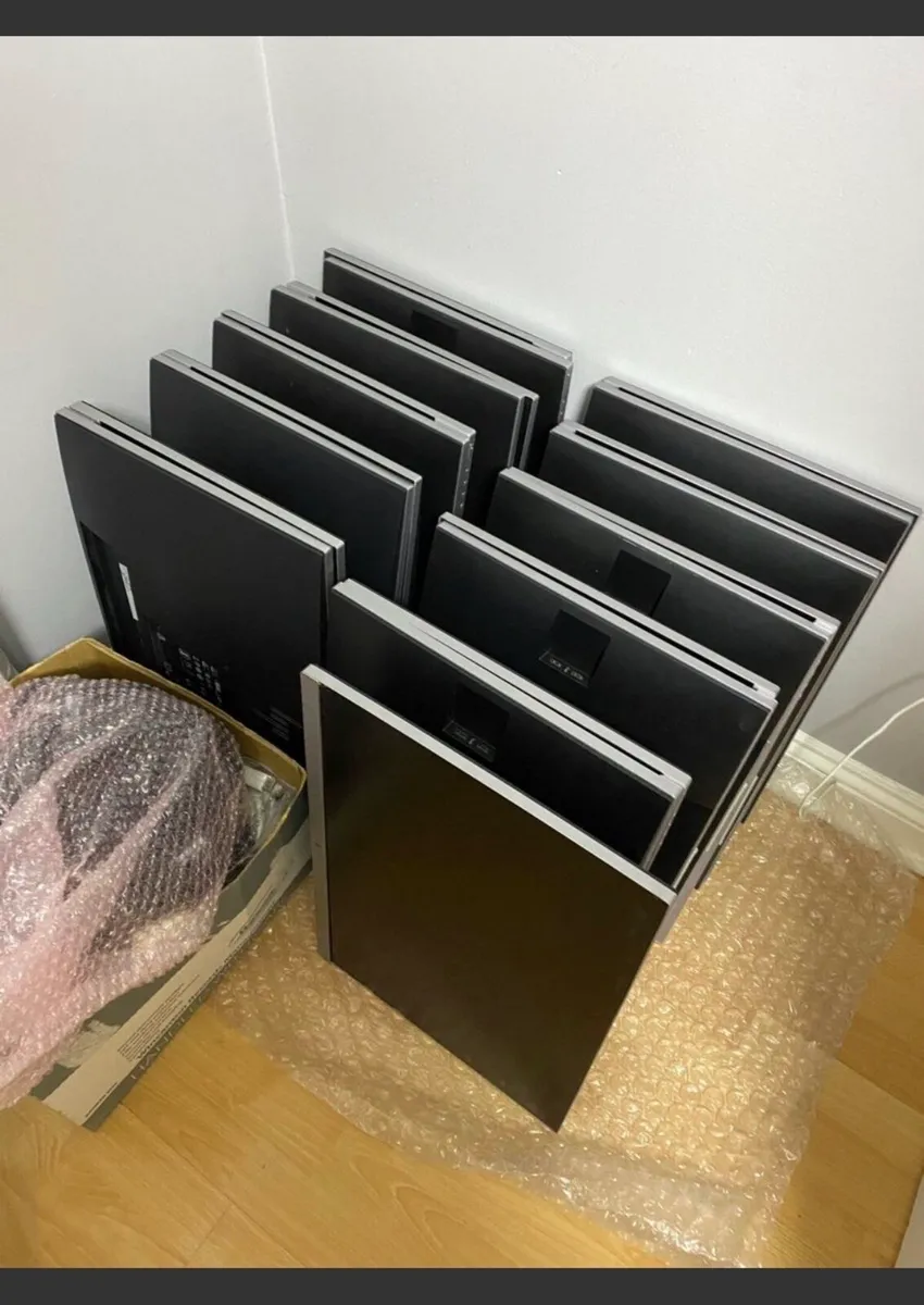 HP Monitors for sale 24 inch 2 for 100€ - Image 1