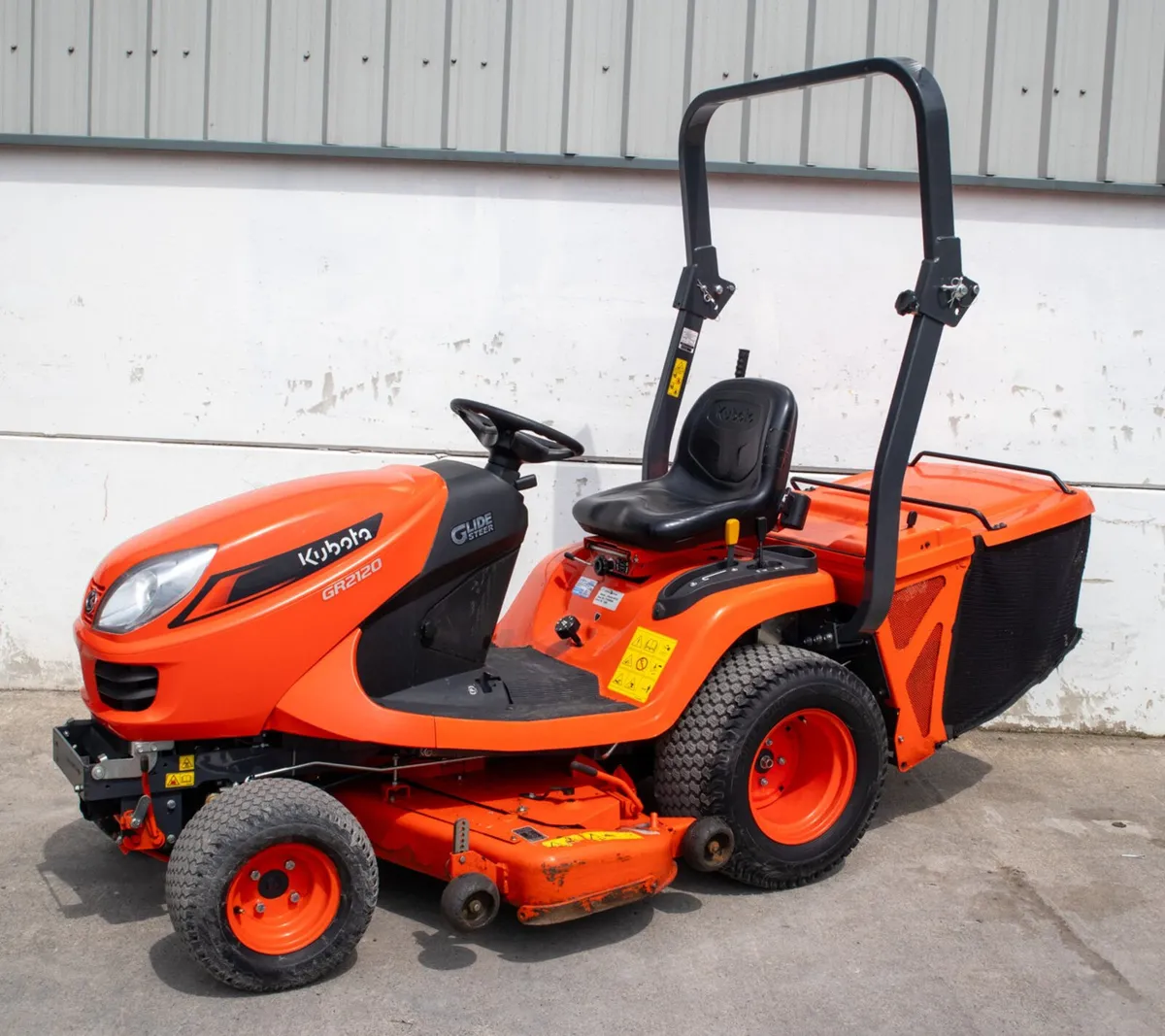 2023 Kubota GR2120 Lawnmower - Image 1
