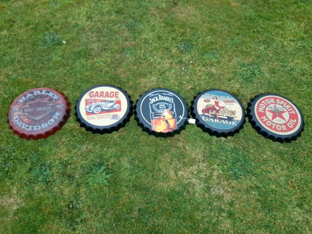 Bottle Top Plaques - Image 3
