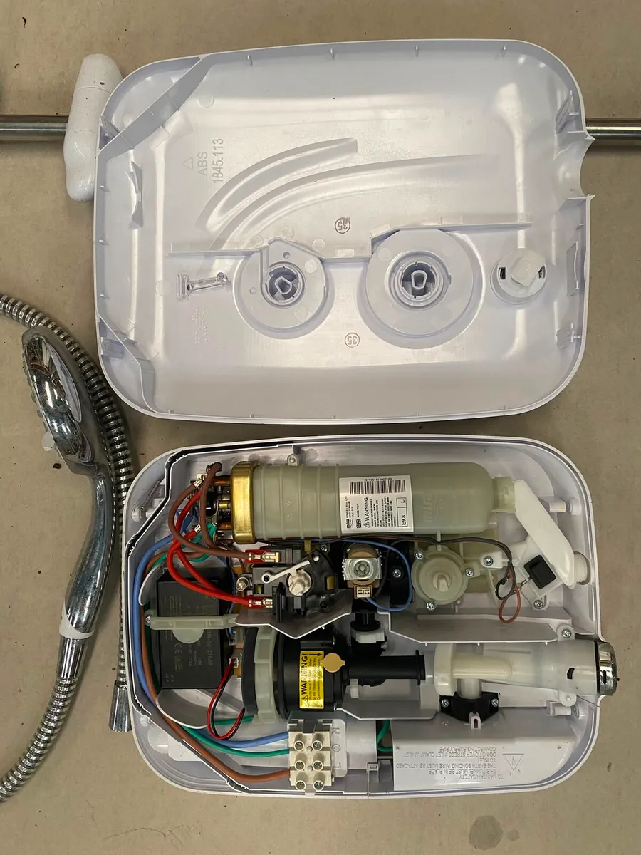 Mira elite se electric shower - Image 2