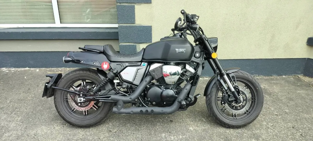 V bob 250cc cruiser - Image 1