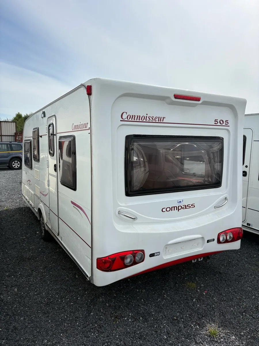 Compass Connoisseur 5 Berth Caravan For Sale - Image 4