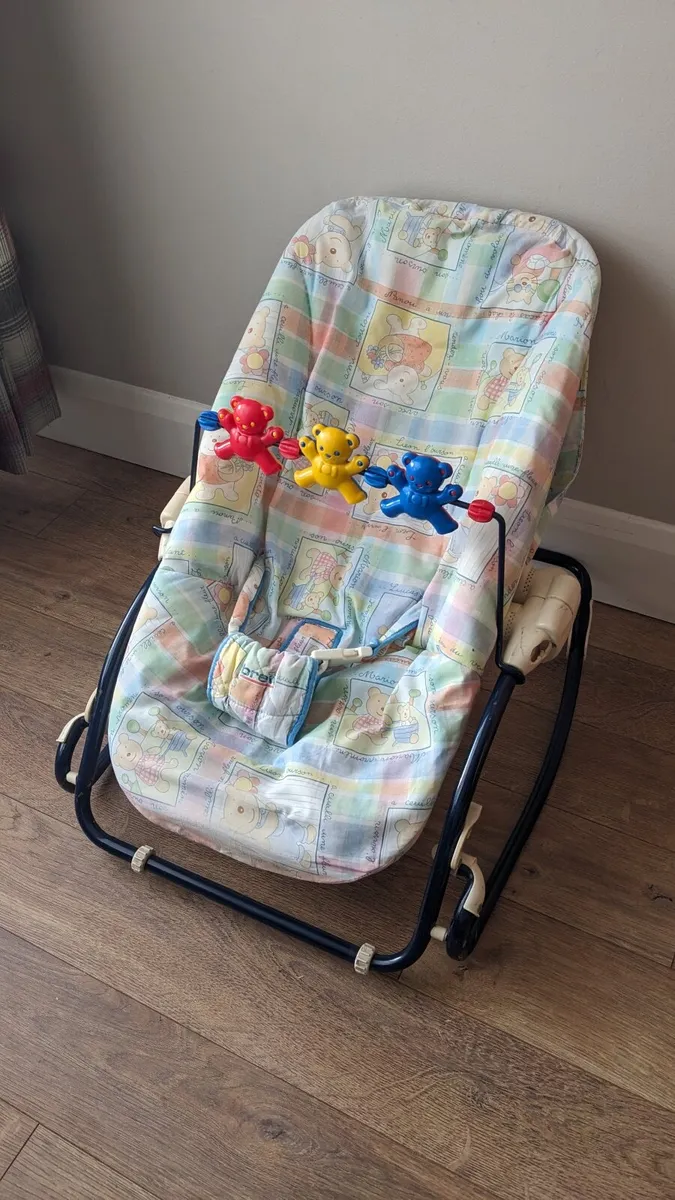 Baby bouncy chair