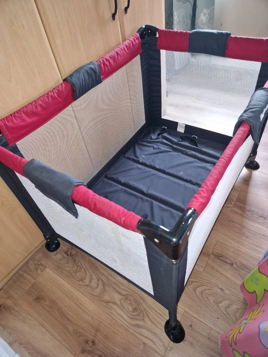 Babylo Travel Cot - Image 3
