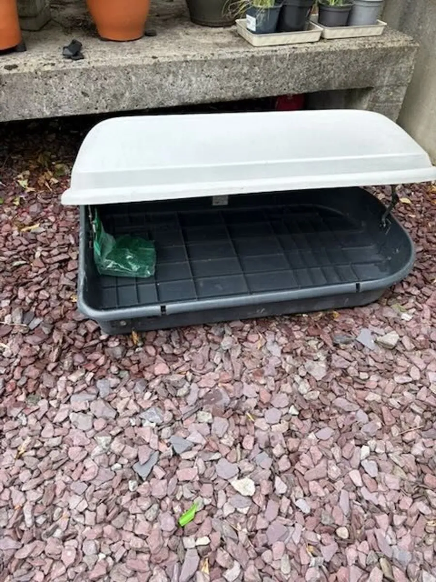 Roof Box - Image 2