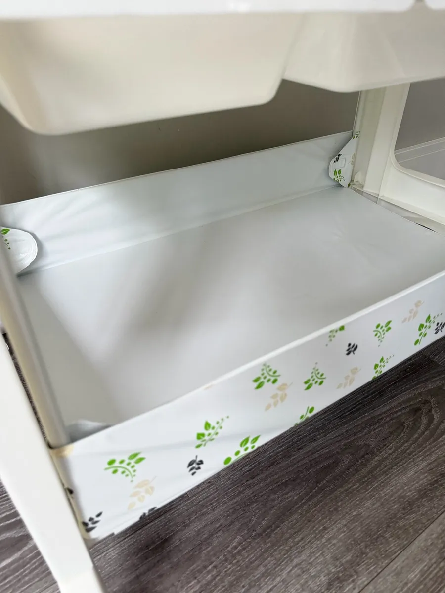 Babylo Baby Changing Unit with Bath & Storage - Image 3