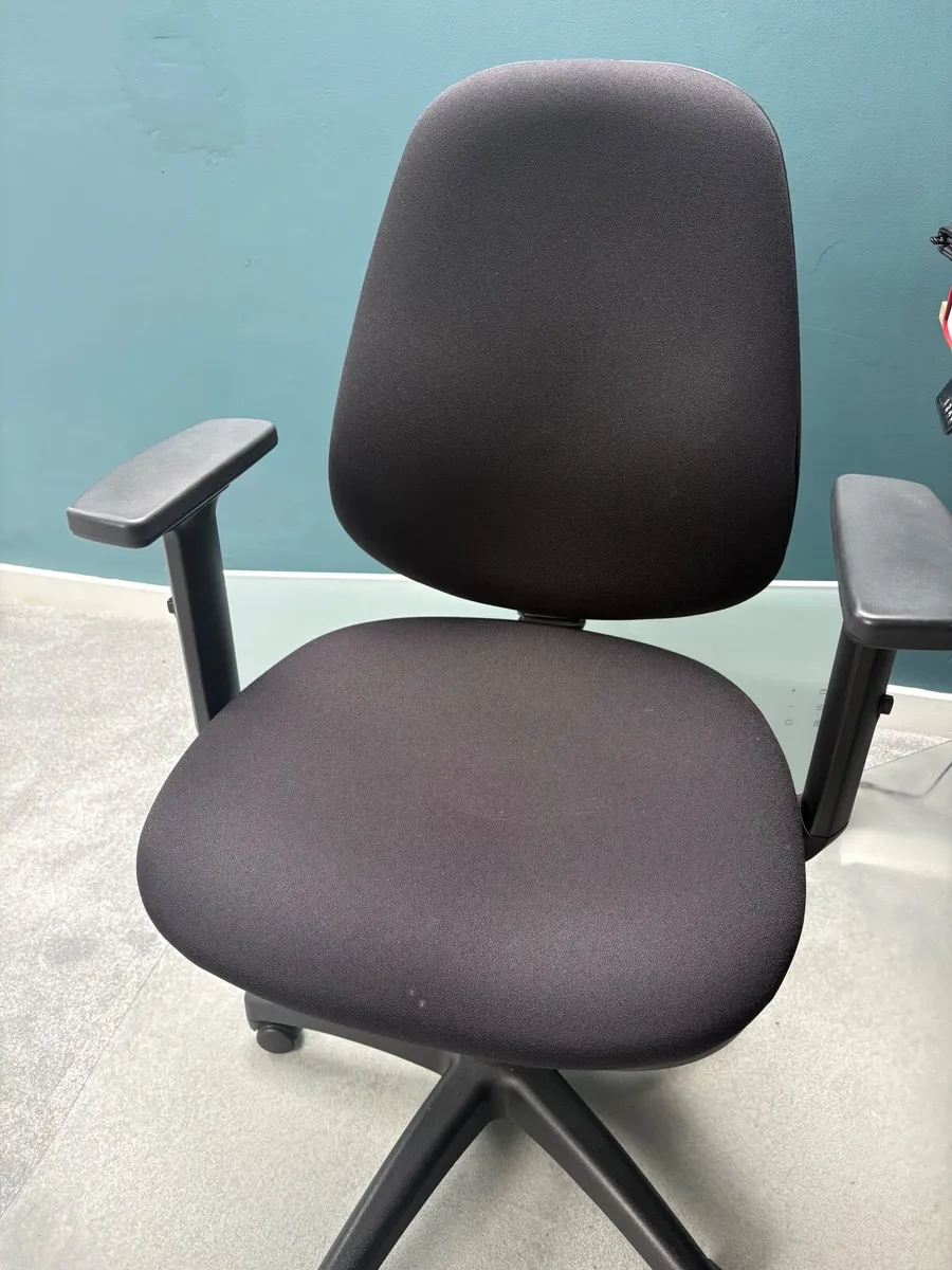 Computer chair