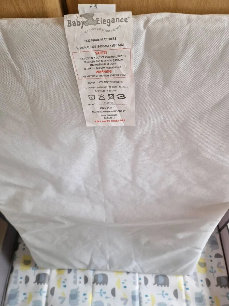 Baby Travel Cot & Mattress - Image 4
