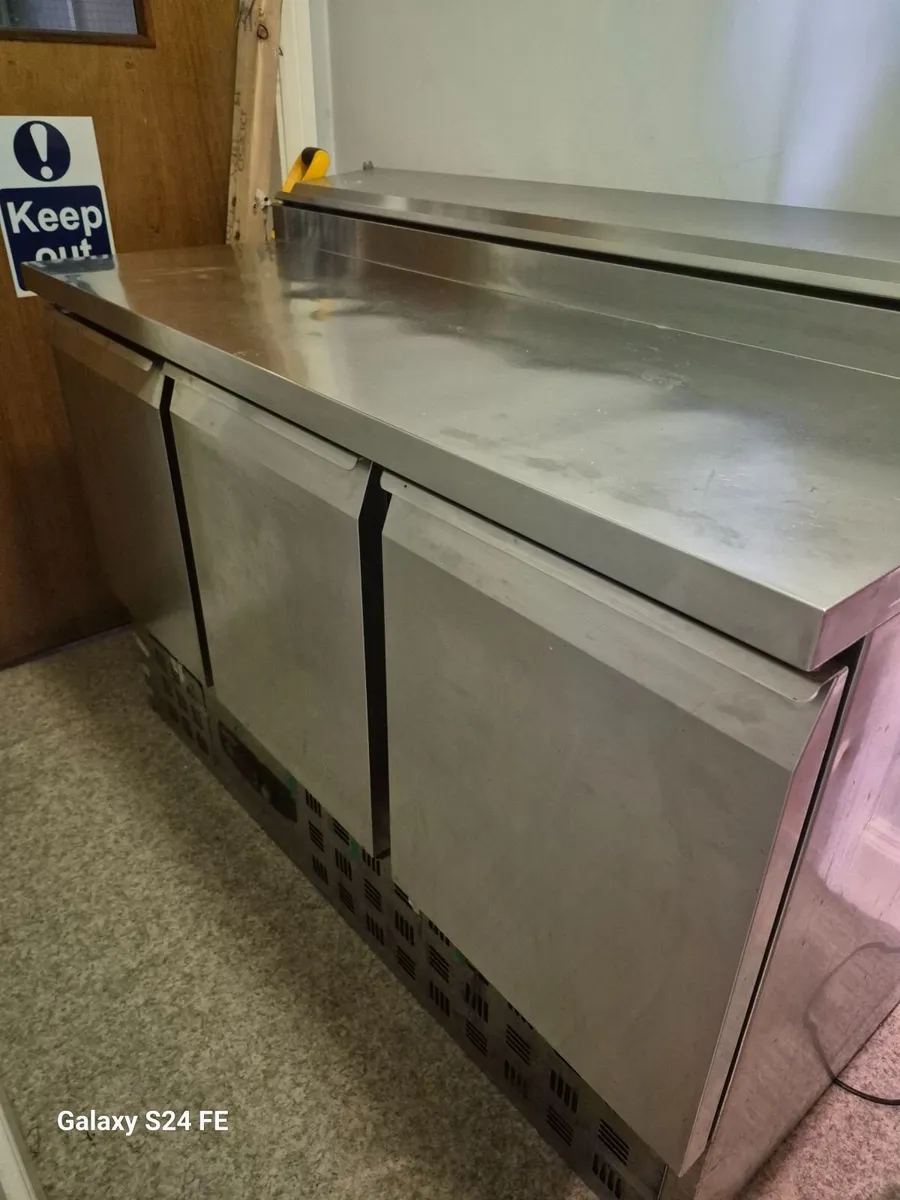 Saladette Fridge - Image 1