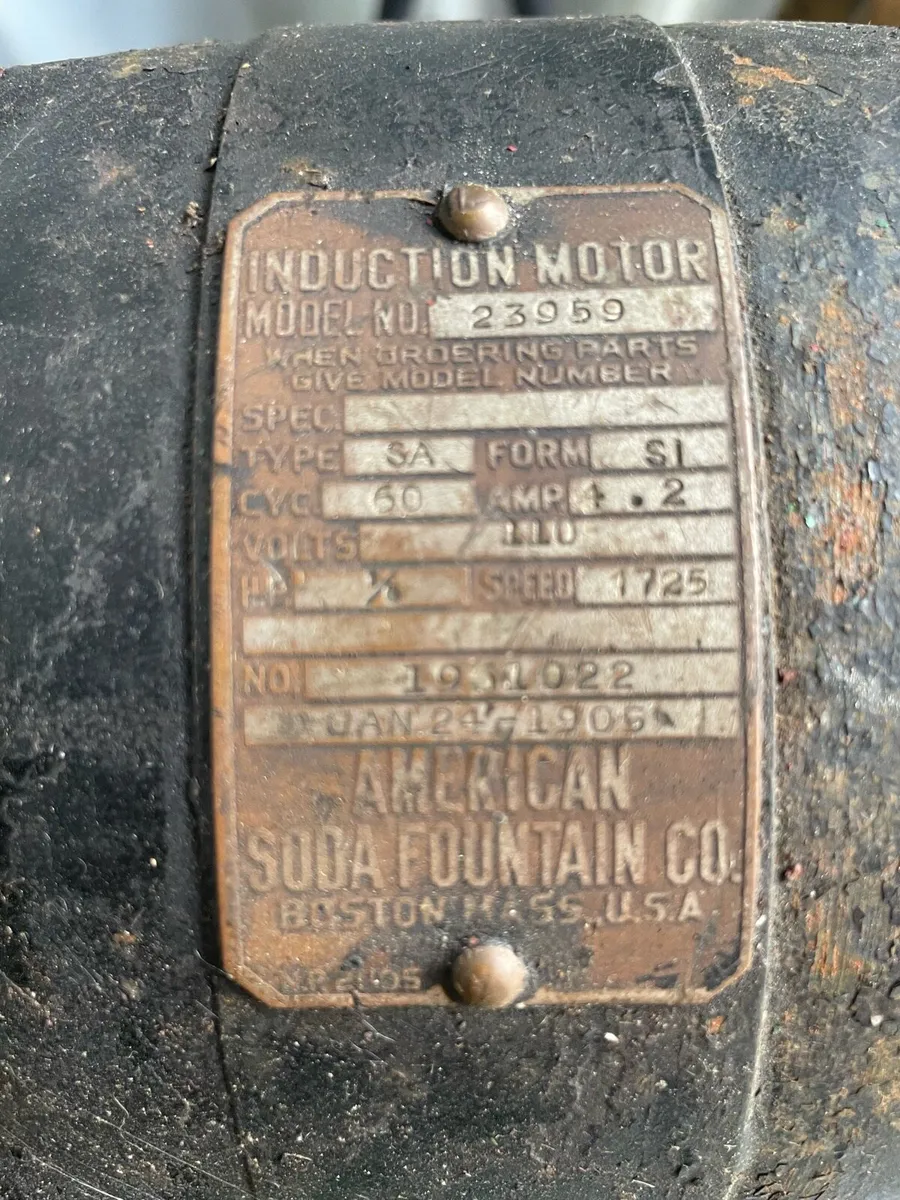 Old American vintage machinery - Image 2