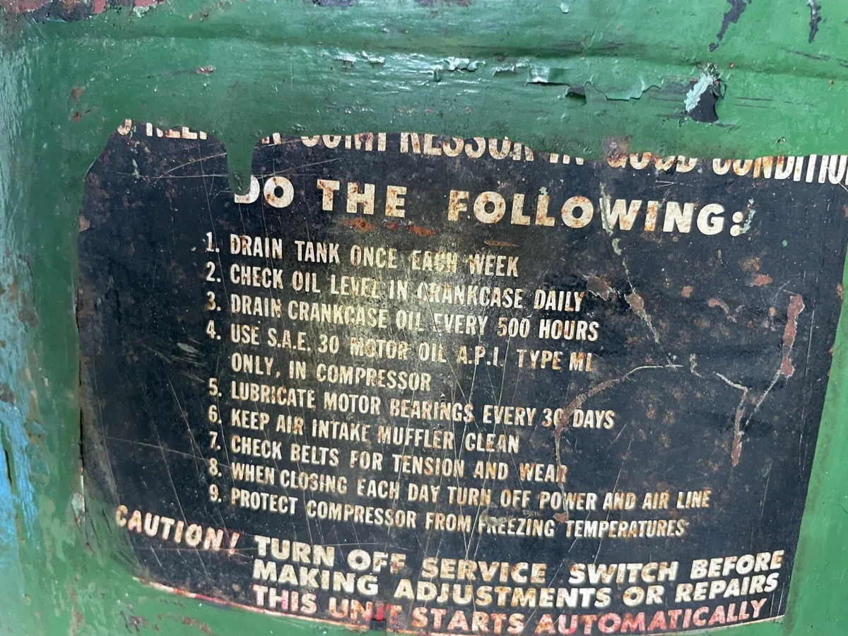 Old American vintage machinery - Image 3