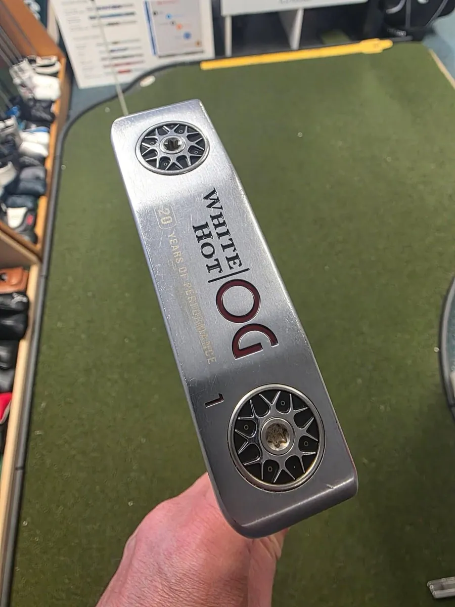Odyssey White Hot Og Putter - Image 1