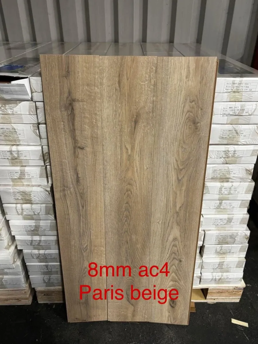 New laminate flooring 8mm