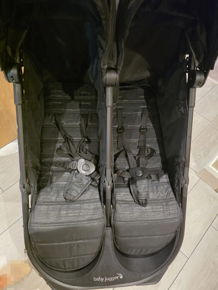 Baby Jogger City Tour 2 double stroller - Image 4