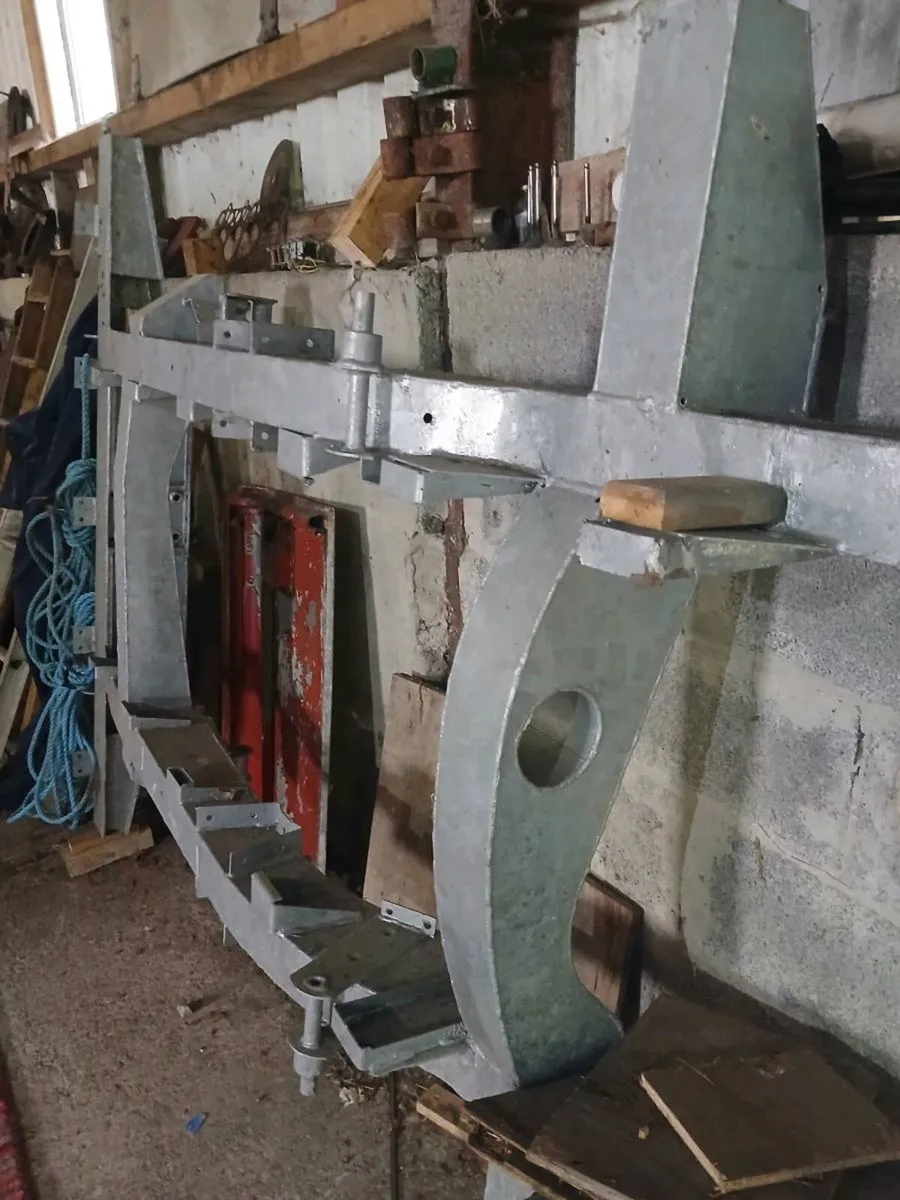 Series 2/2A 109 galvanised - Image 1