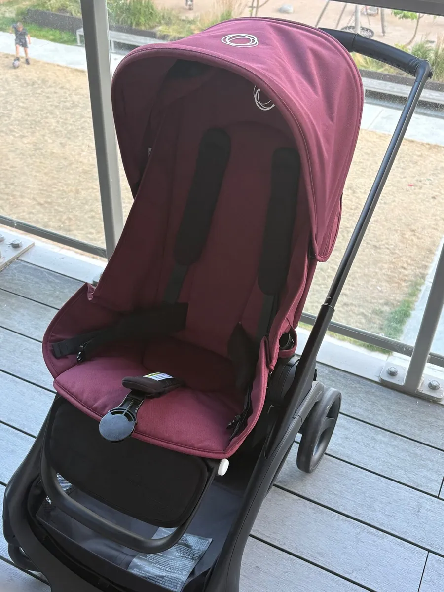 Baby buggie - Image 1