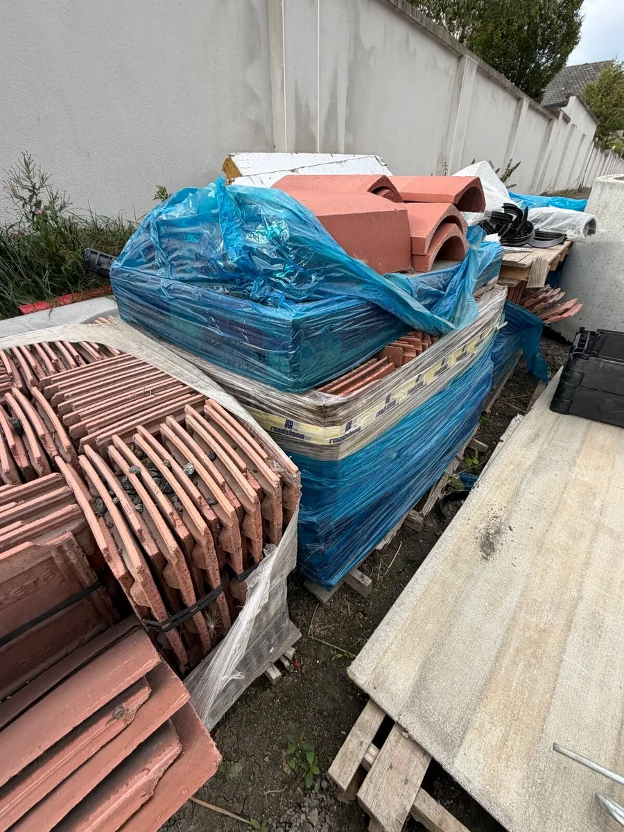Red Roof tiles - Image 2