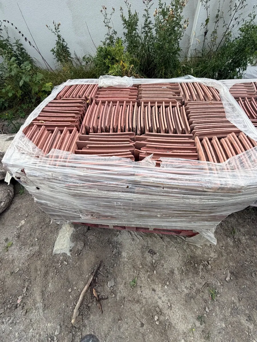 Red Roof tiles - Image 3