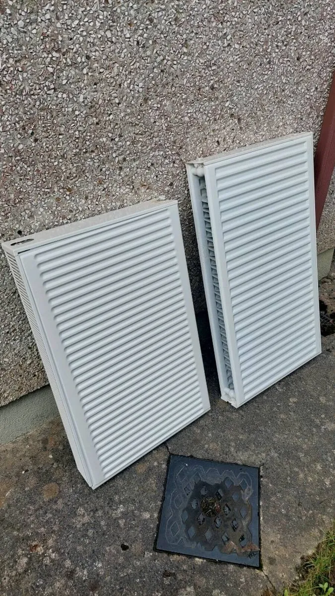 Radiators (2 No.) - Image 2