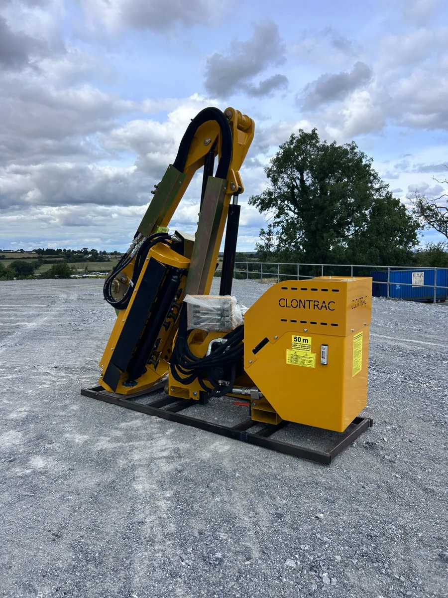 Clontrac  5.7m CAT II/III Hedgecutter - Image 2