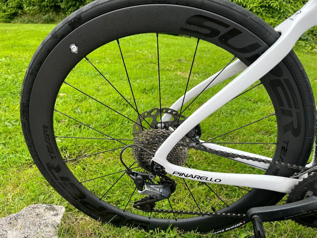Pinarello road bike - Image 4