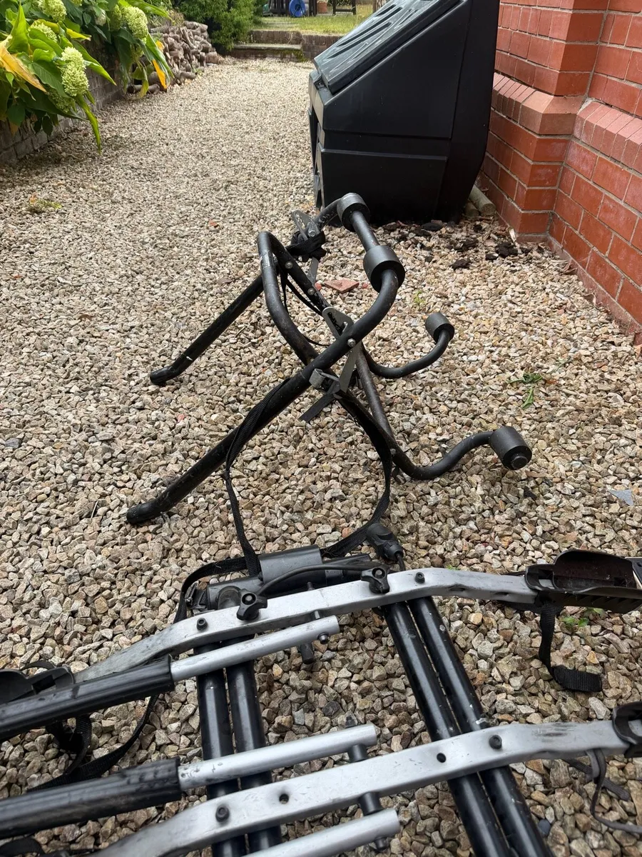 Thule bike tow bar carrier - Image 3