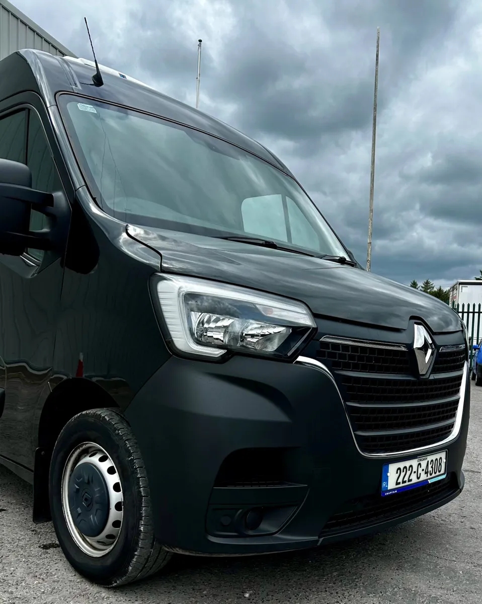 Renault Master Fridge Van - Image 4