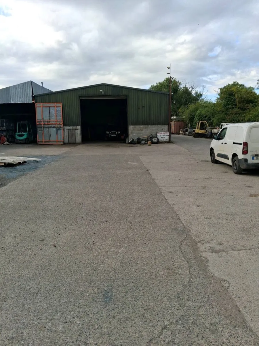 60x40 shed for storage - Image 2