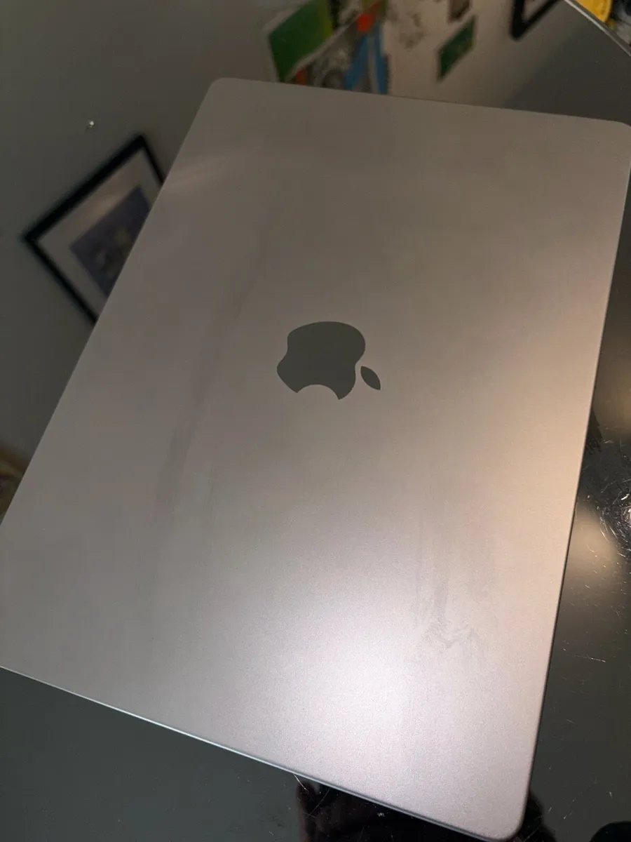 MacBook Pro - Image 4