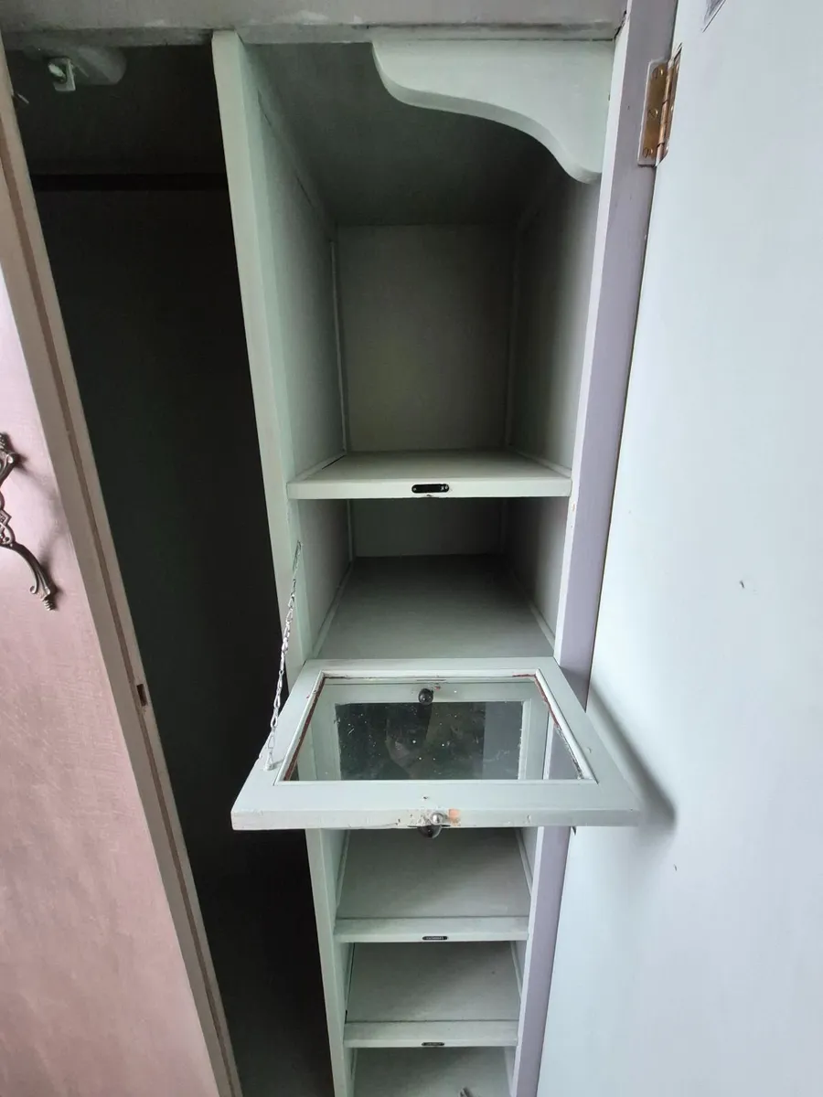 Vintage Wardrobe - Image 3