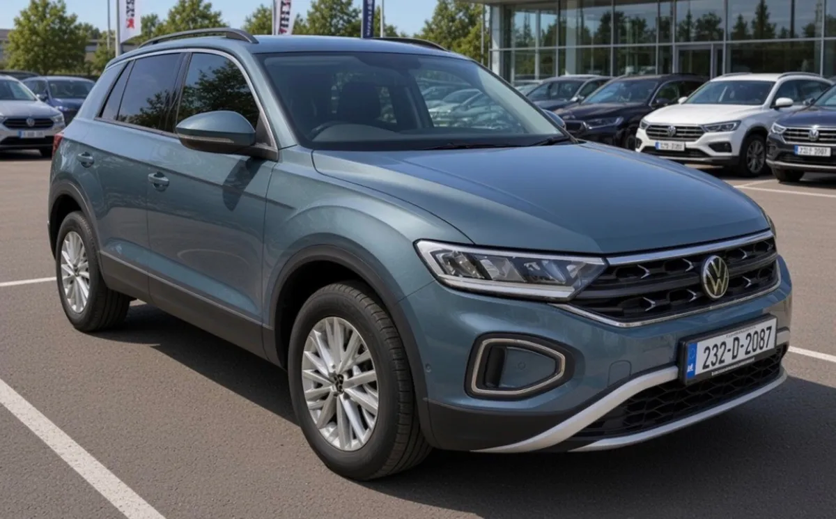2023 Volkswagen T-Roc Commercial