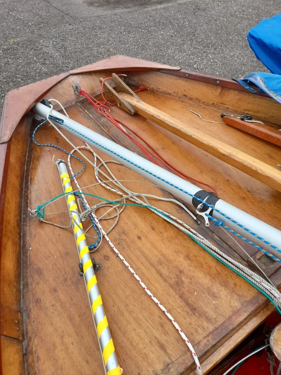 Mirror Dinghy free to take away - Image 2