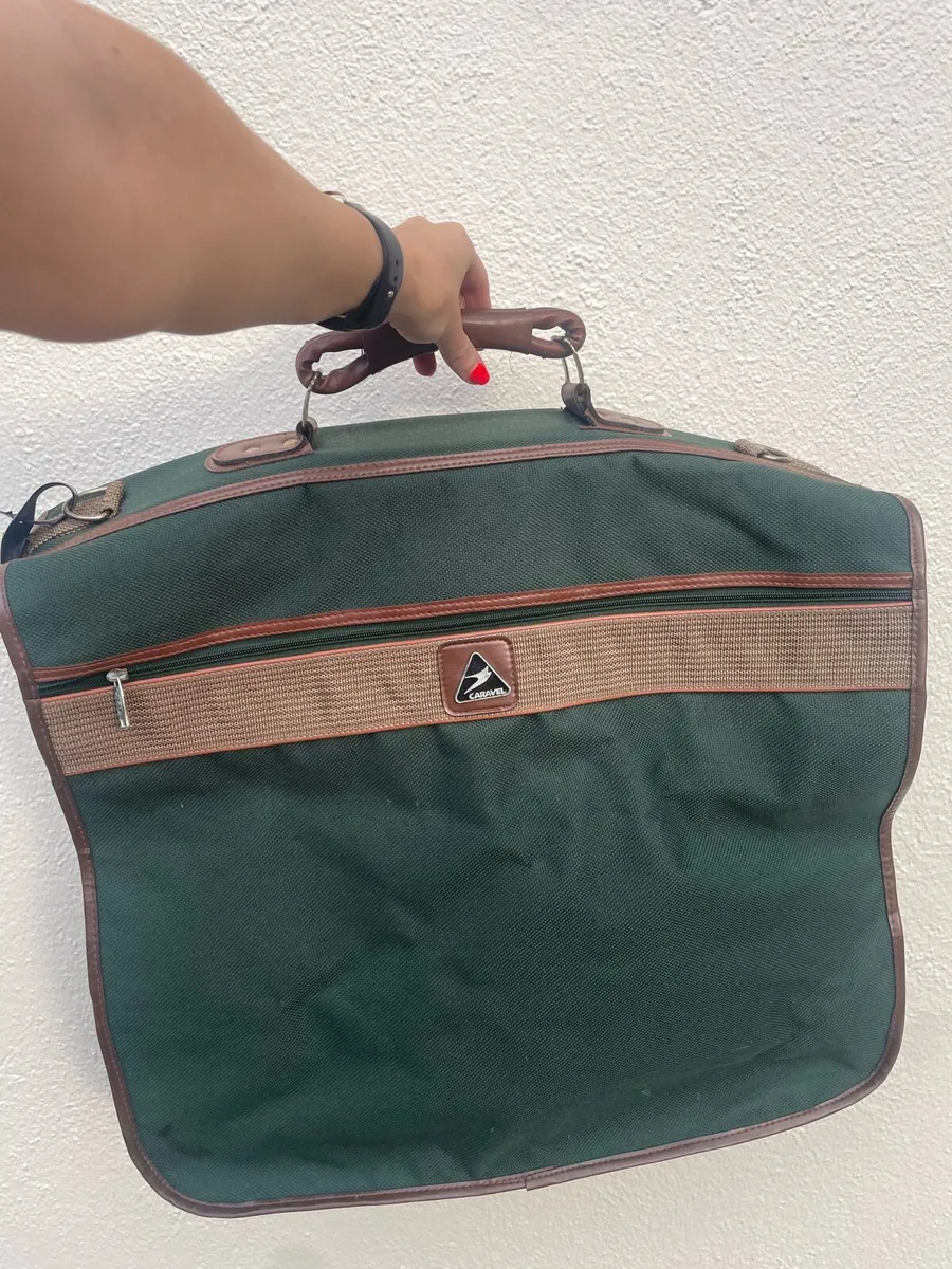 Vintage Caravel 3 Piece Travel Luggage Set - Image 4