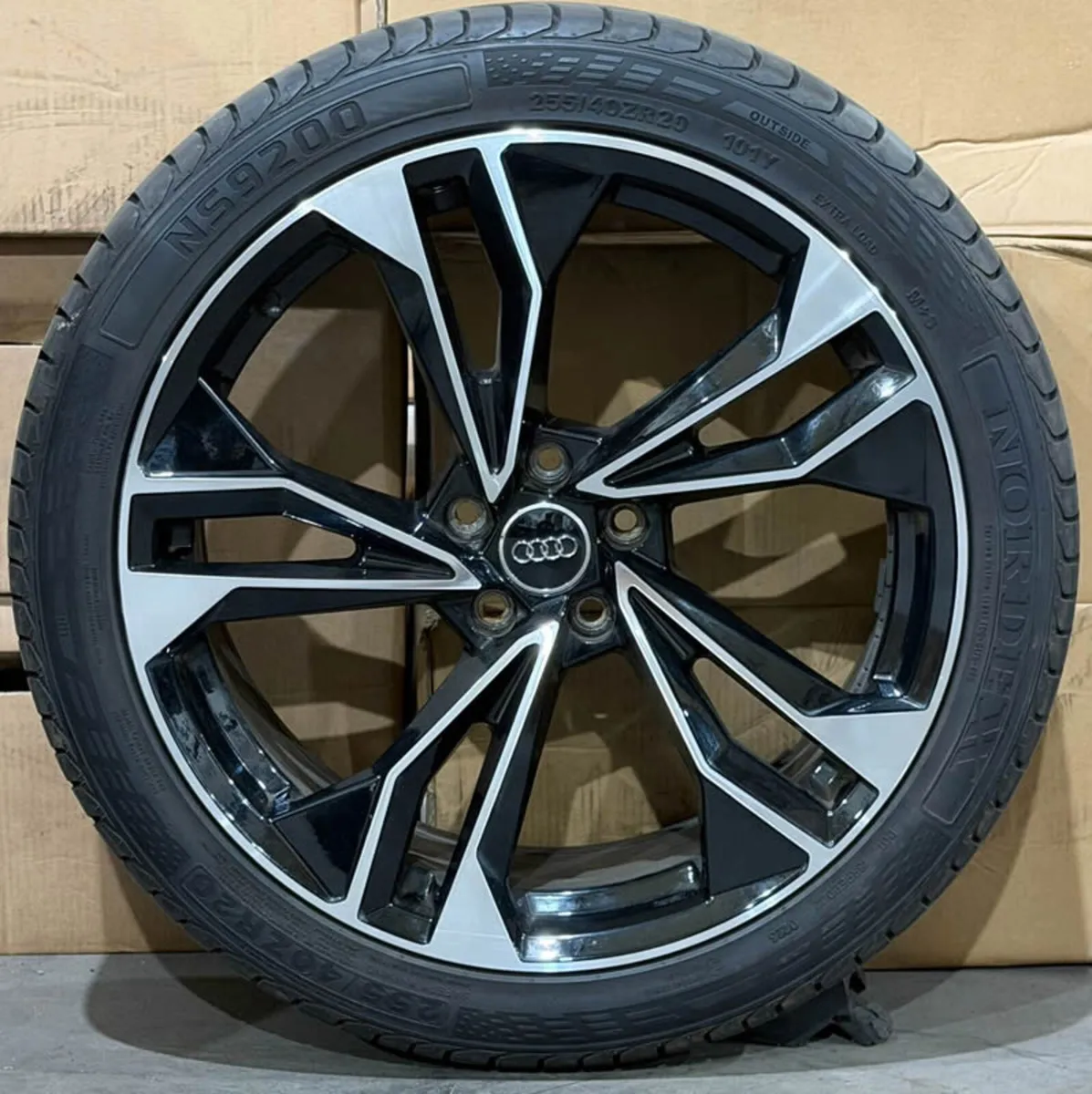 20" Alloy Wheels & Tyres for Audi Q3 - Image 4