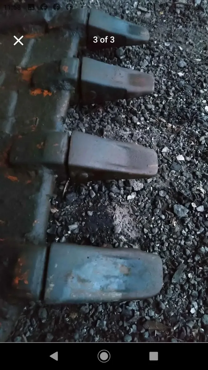 HITACHI 6 TON DIGGER BUCKET ( 45mm pins ) - Image 3
