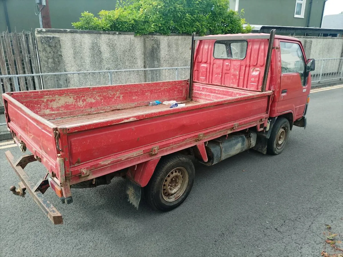 1995 Toyota dyna - Image 3
