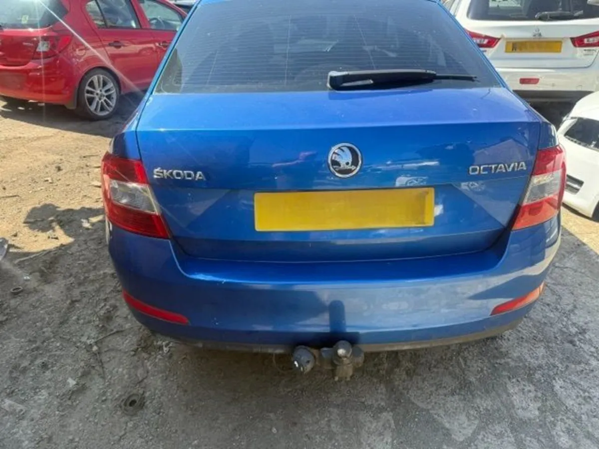 2014 SKODA OCTAVIA 1.6L-D - Image 2