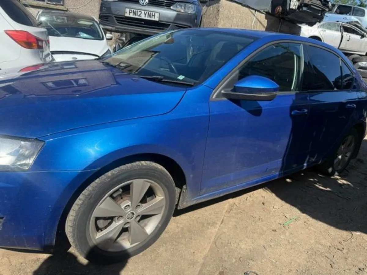 2014 SKODA OCTAVIA 1.6L-D - Image 3