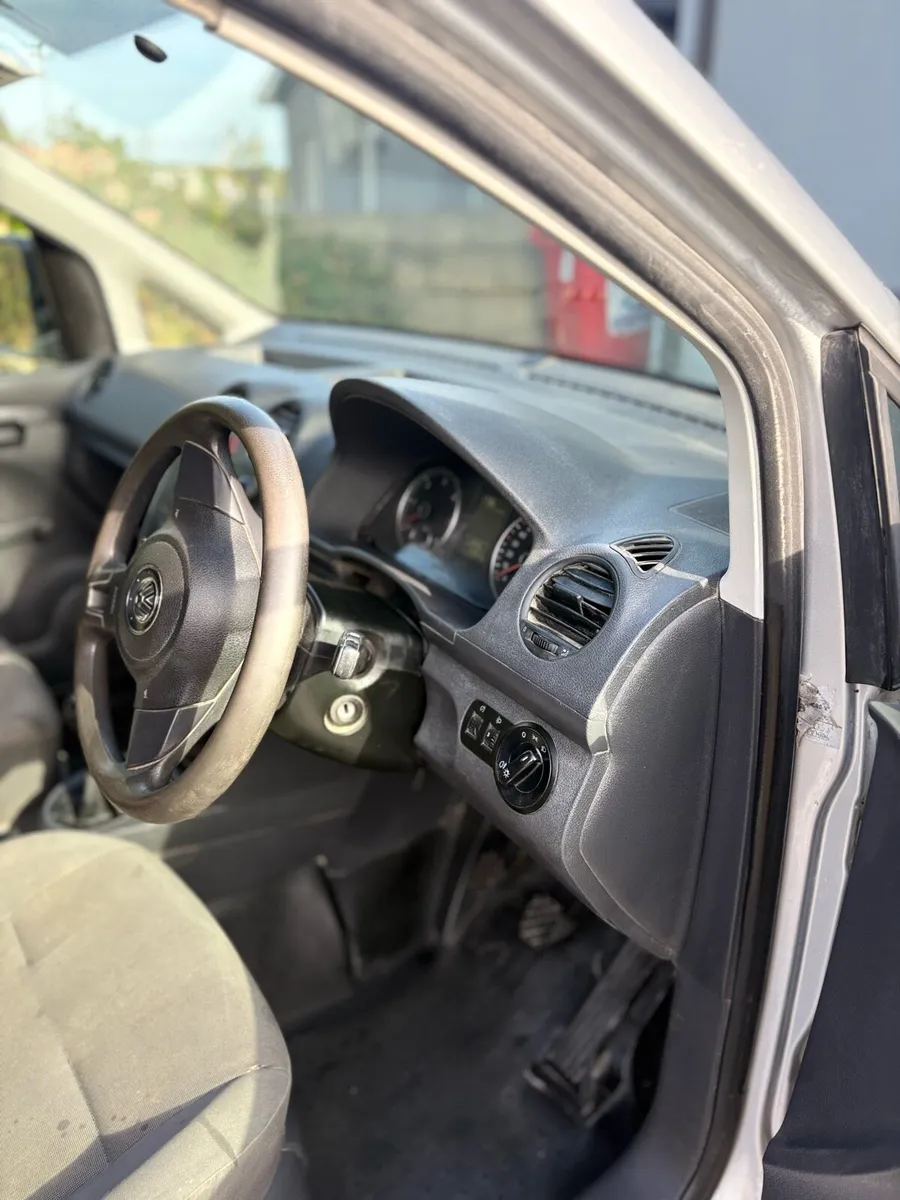 Volkswagen Caddy - Image 3
