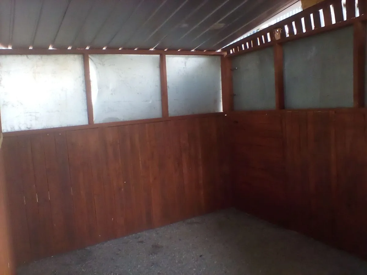 Shed,Stable or tack shed - Image 3