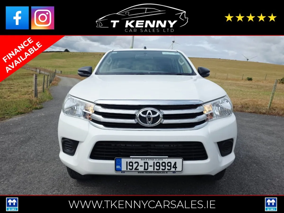 Toyota Hilux 2.4 D-4D ACTIVE D/C 4WD 1 148BHP DC 1 - Image 3