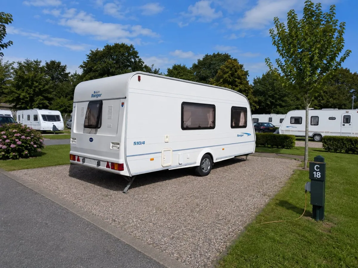 4/5  Berth ,Lightweight caravan - Image 2
