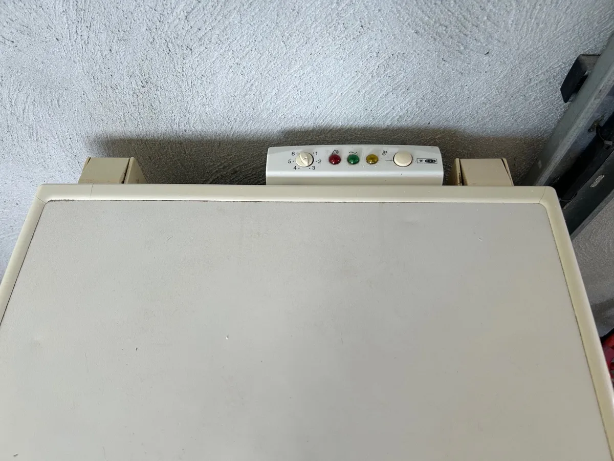 Chest Freezer - Image 3