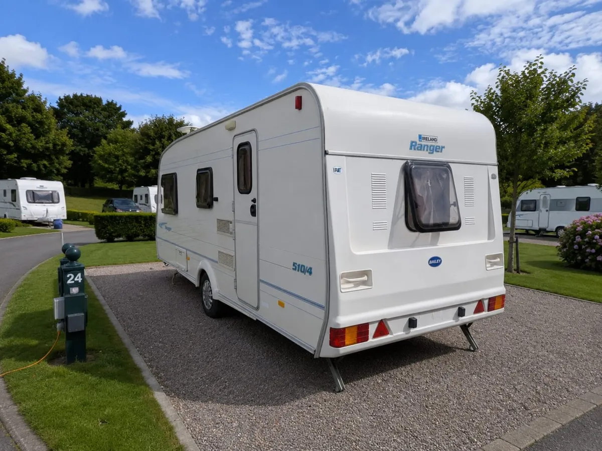 4/5  Berth ,Lightweight caravan - Image 3