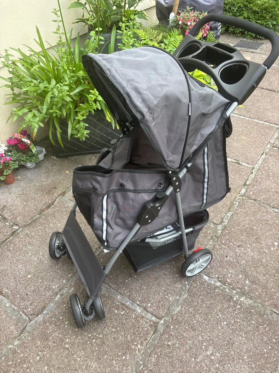 Dog Pushchair - Image 1